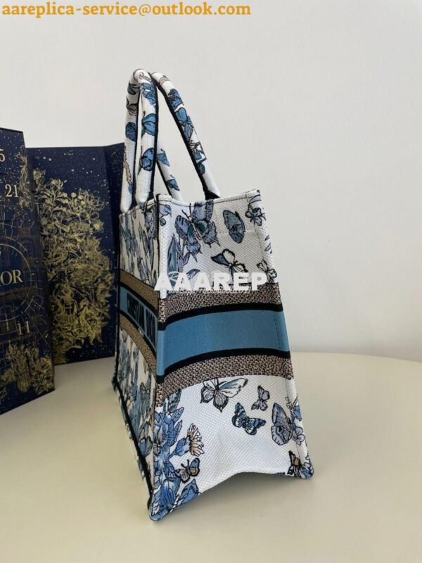 Replica Dior Book Tote bag in White and Pastel Midnight Blue Toile de 5