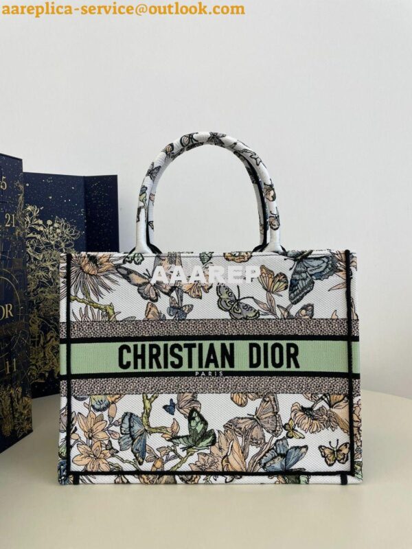 Replica Dior Book Tote bag in White Toile de Jouy Mexico Embroidery 4