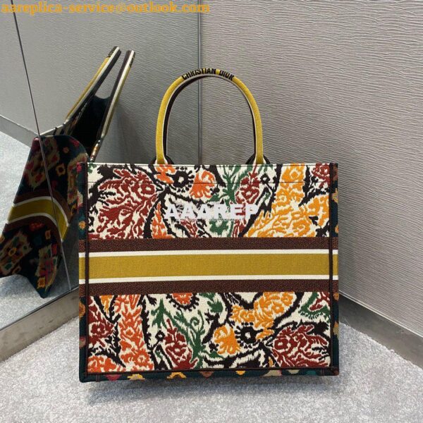 Replica Dior Book Tote bag in Yellow Multicolor Dior Paisley Embroider 11