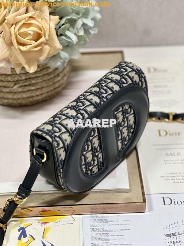 Replica Dior CD Signature Bag With Strap CD-Embossed Box Calfskin M928 4