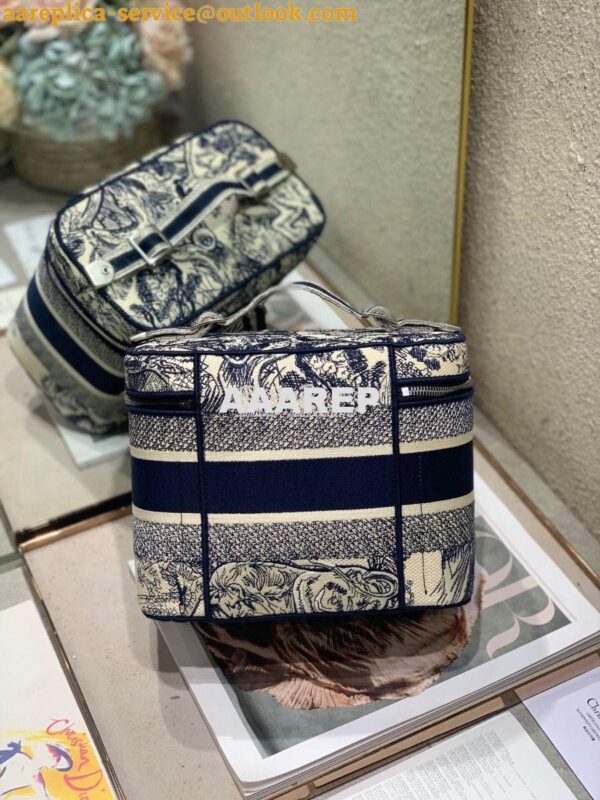 Replica Dior DiorTravel Vanity Case Bag S5480 Blue Toile de Jouy Embro 9