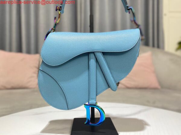 Replica Dior M0446 Dior Saddle Bag Light Blue Grained Calfskin Blue logo 3