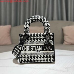 Replica Dior M0500 MINI Lady D-LITE Bag Black and White Houndstooth Embroidery