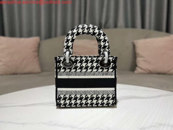 Replica Dior M0500 MINI Lady D-LITE Bag Black and White Houndstooth Embroidery 5