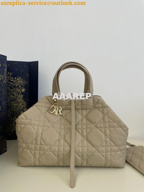 Replica Dior Large Toujours Bag in Macrocannage Calfskin M2820O Powder 3