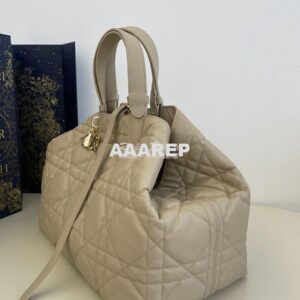 Replica Dior Large Toujours Bag in Macrocannage Calfskin M2820O Powder 2