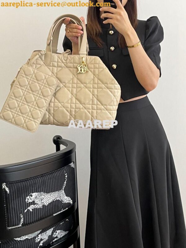 Replica Dior Large Toujours Bag in Macrocannage Calfskin M2820O Powder 12