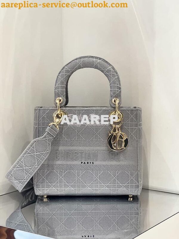 Replica Dior Medium Grey Lady D-lite Embroidered Cannage Bag M0565 3