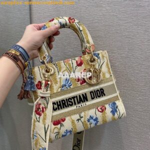 Replica Dior Medium Lady D-lite Bag Beige Multicolor Dior Hibiscus Met 2