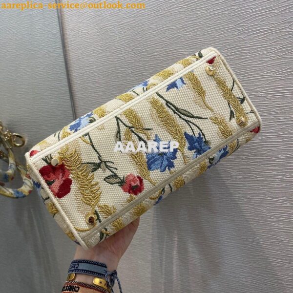 Replica Dior Medium Lady D-lite Bag Beige Multicolor Dior Hibiscus Met 12