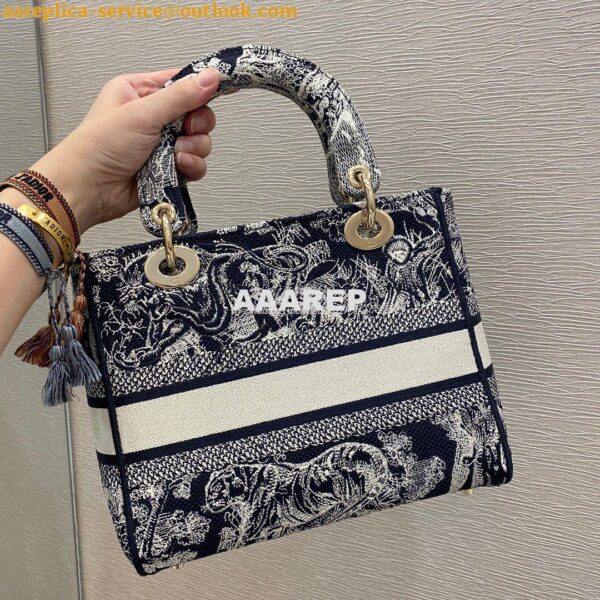 Replica Dior Medium Lady D-Lite Bag Blue Toile de Jouy Reverse Embroid 8