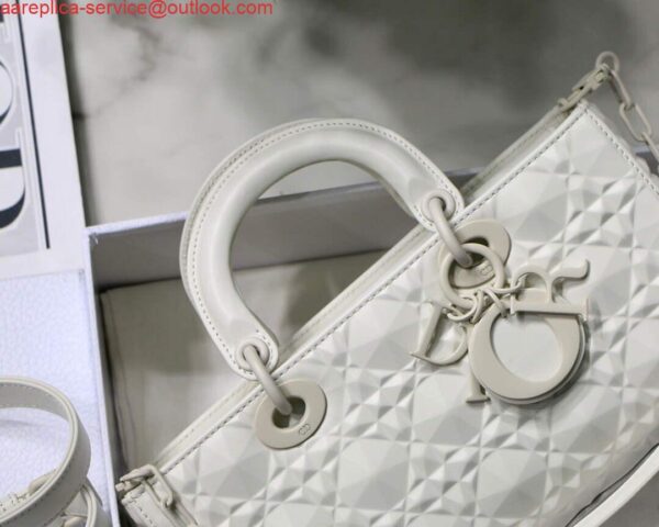 Replica Dior M0540 Lady D-joy Calfskin Bag White 3