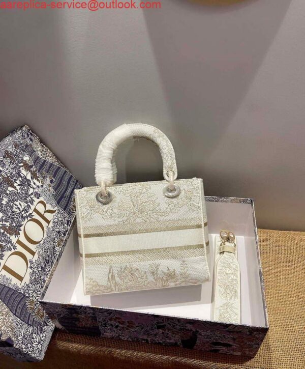 Replica Dior M0565 Medium Lady D-Life Bag Light Yellow Cupidon Embroidery 4