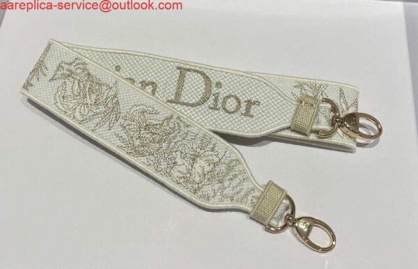 Replica Dior M0565 Medium Lady D-Life Bag Light Yellow Cupidon Embroidery 7