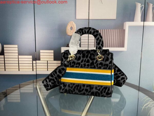 Replica Dior M0565 Medium Lady D-Life Bag Mizza Embroidery Blue and Black with Yellow 4