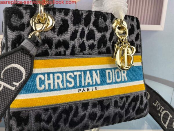 Replica Dior M0565 Medium Lady D-Life Bag Mizza Embroidery Blue and Black with Yellow 5