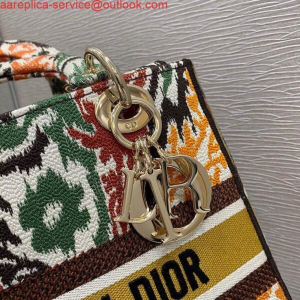 Replica Dior M0565 Medium Lady D-lite Embroidery Bag 6