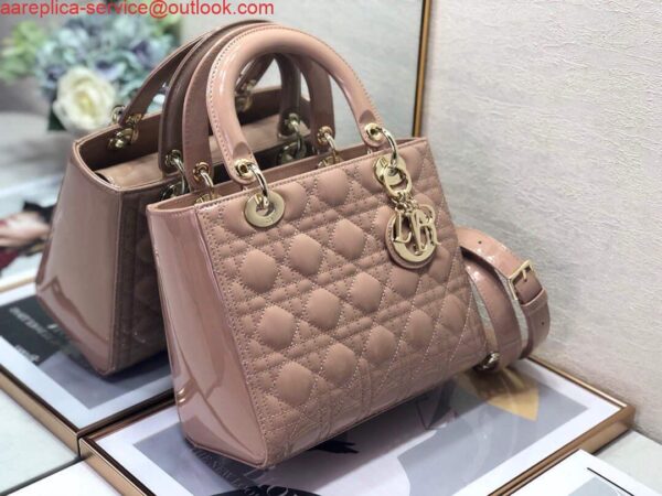 Replica Dior M0565 Medium Lady Dior Patent Cannage Calfskin Bag Light Pink 3