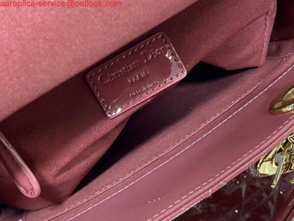 Replica Dior M0565 Medium Lady Dior Patent Cannage Calfskin Bag Pink 10