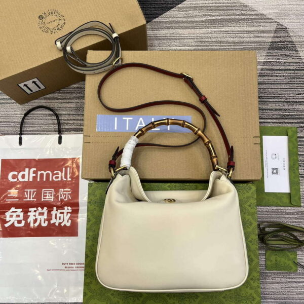 Replica Gucci 746124 Gucci Diana Medium Shoulder Bag White 3