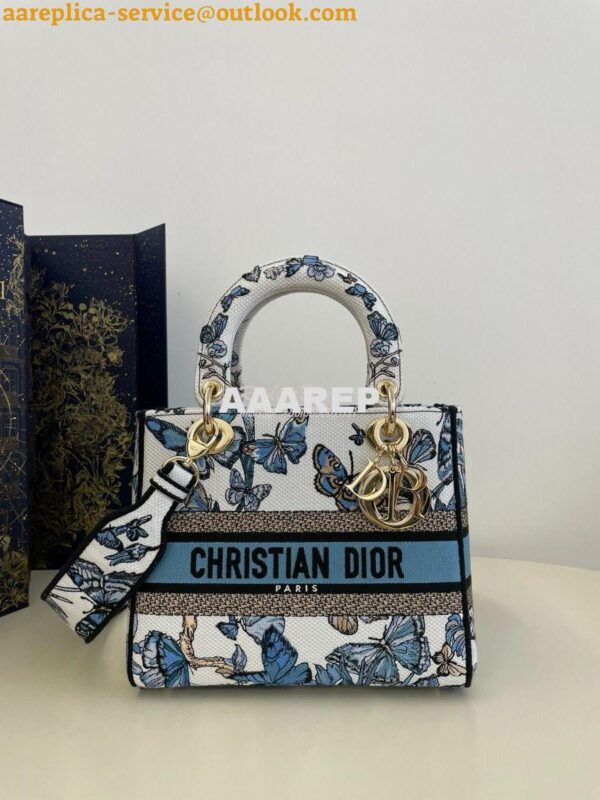 Replica Dior Medium Lady D-Lite Bag White and Pastel Midnight Blue Toi 3