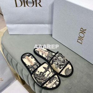 Replica Dior Chez Moi Slide Black and White Dior Zodiac Embroidered Co 2