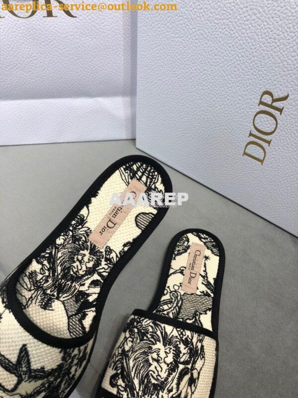 Replica Dior Chez Moi Slide Black and White Dior Zodiac Embroidered Co 5