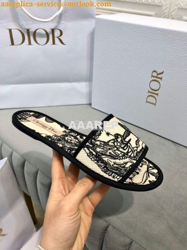 Replica Dior Chez Moi Slide Black and White Dior Zodiac Embroidered Co 8