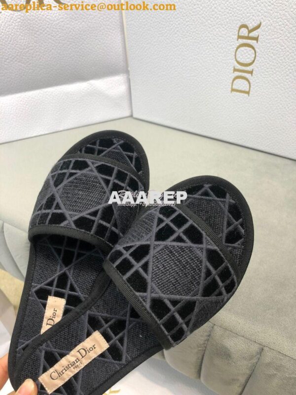 Replica Dior Chez Moi Slide Cannage Embroidered Velvet KCQ488 Black 6