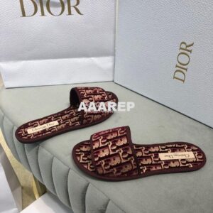 Replica Dior Chez Moi Slide Oblique Embroidered Velvet KCQ488 Burgundy 2