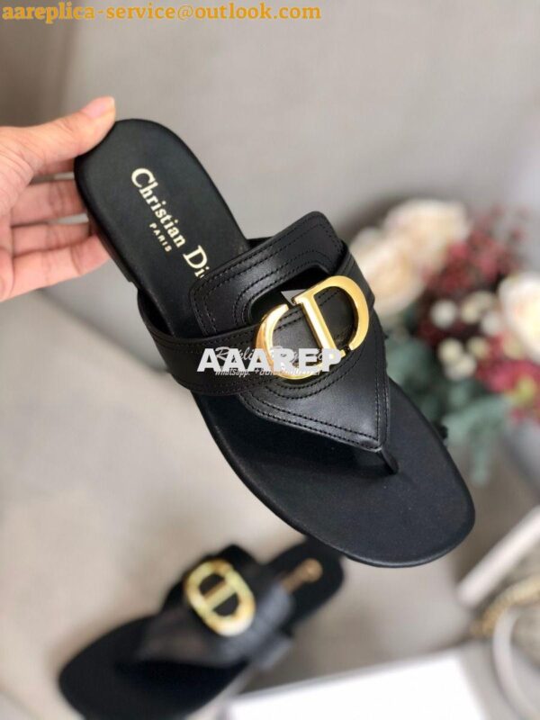 Replica Dior 30 Montaigne Flat Thong KCQ386 Black 9