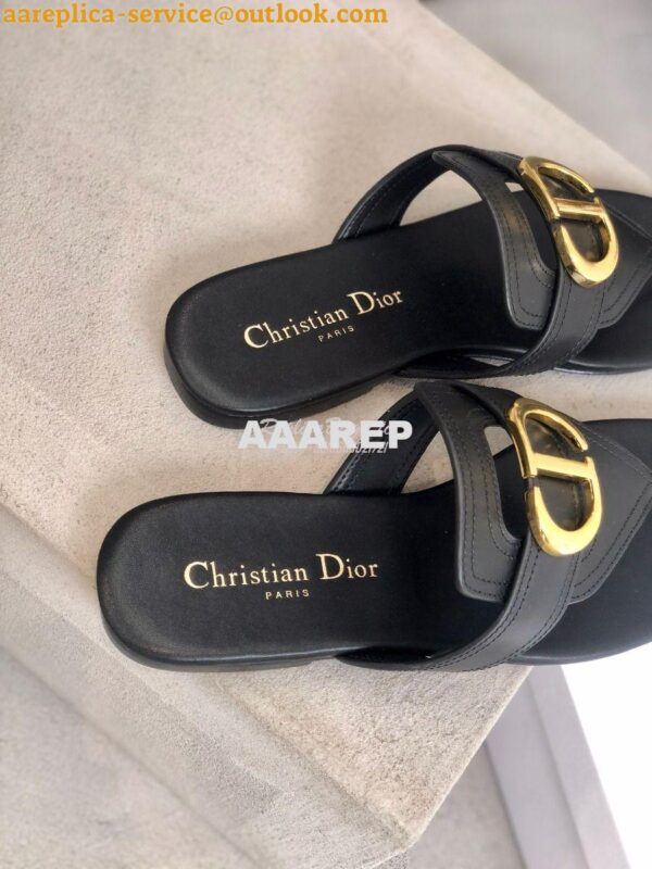 Replica Dior 30 Montaigne Flat Thong KCQ386 Black 11