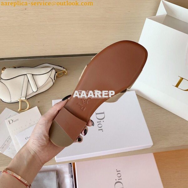 Replica Dior 30 Montaigne Mule Nude Calfskin KCQ266 11