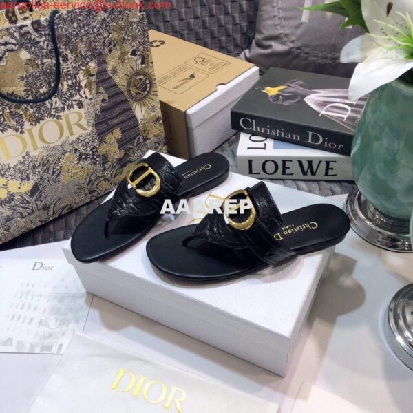 Replica Dior KCQ386 Diro 30 Montaigne Flat Thong Sandals Calfskin Black Gold 7