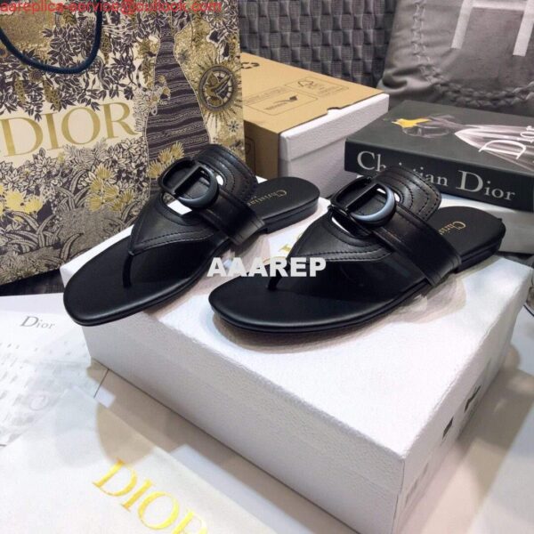 Replica Dior KCQ386 Diro 30 Montaigne Flat Thong Sandals Calfskin Black Hardware Logo 7