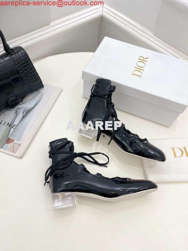 Replica Dior Women‘s KDI760VNI ARTY lace-up ankle boots in black patent and calfskin 7