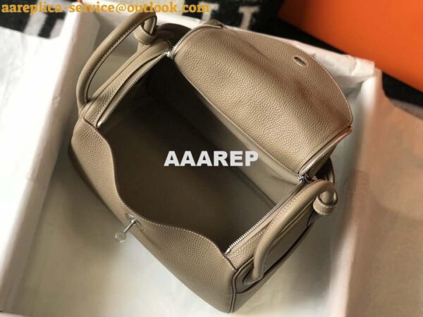 Replica Hermes H073428 Lindy Bag 26 30 H231944 10