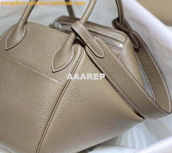 Replica Hermes H073428 Lindy Bag 26 30 H231958 16