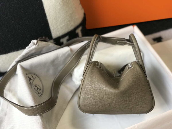 Replica Hermes H079086 Lindy Mini Bag 19cm H231915 3