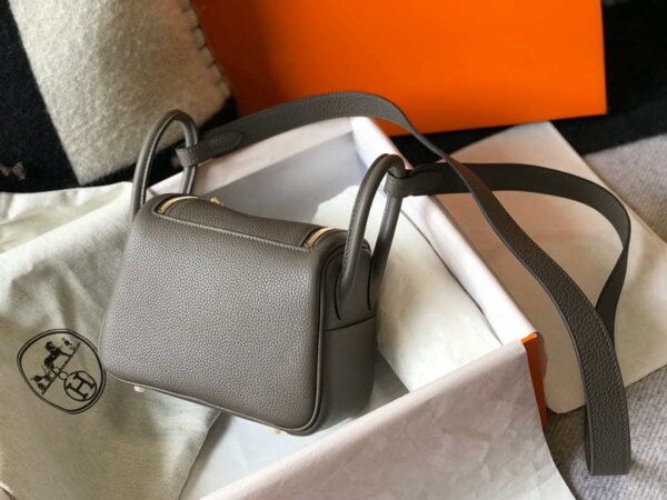 Replica Hermes H079086CK18 Lindy Mini Bag 19cm Semi-manual H231907 3