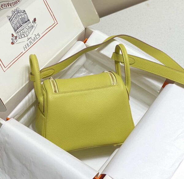 Replica Hermes H079086CK18 Lindy Mini Bag 19cm Semi-manual H231900 3