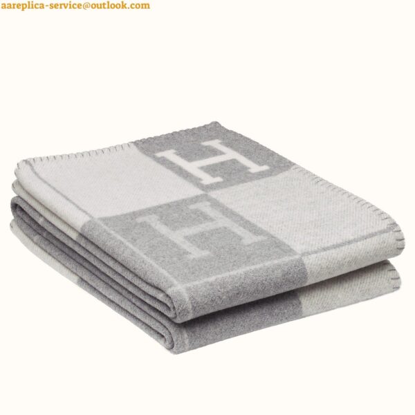 Replica Hermes Avalon III Throw Blanket in Grey Wool and Cashmere 3