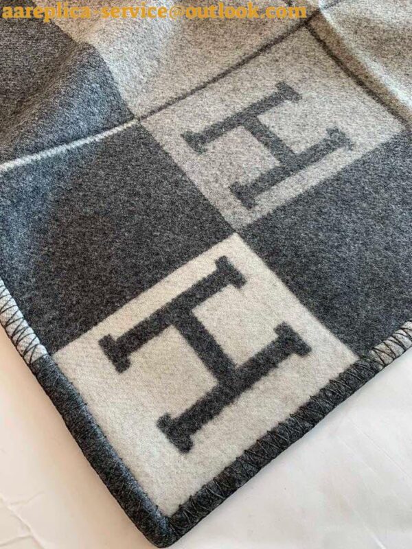 Replica Hermes Avalon III Throw Blanket in Grey Wool and Cashmere 10