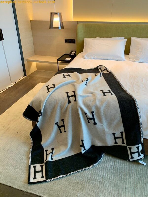 Replica Hermes Avalon Throw Blanket in Black Wool and Cashmere 6