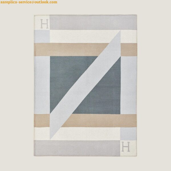 Replica Hermes H Drapeau Blanket in Acier and Perle Cashmere 3