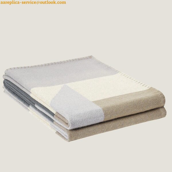 Replica Hermes H Drapeau Blanket in Acier and Perle Cashmere 5