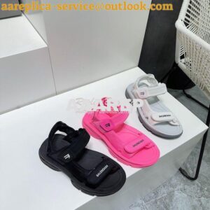 Replica Balenciaga Tourist Sandal in technical material 706277 2