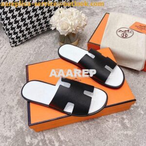 Replica Hermes Izmir Sandals in Epsom Calfskin H181403 Black Blanc 2