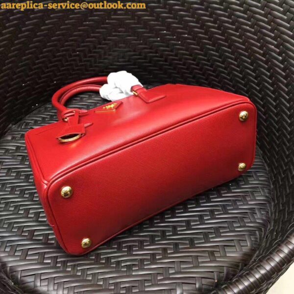 Replica Prada Galleria Medium Bag In Red Saffiano Leather 4