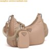 Replica Prada Re-Edition 2005 Shoulder Bag In Beige Raffia